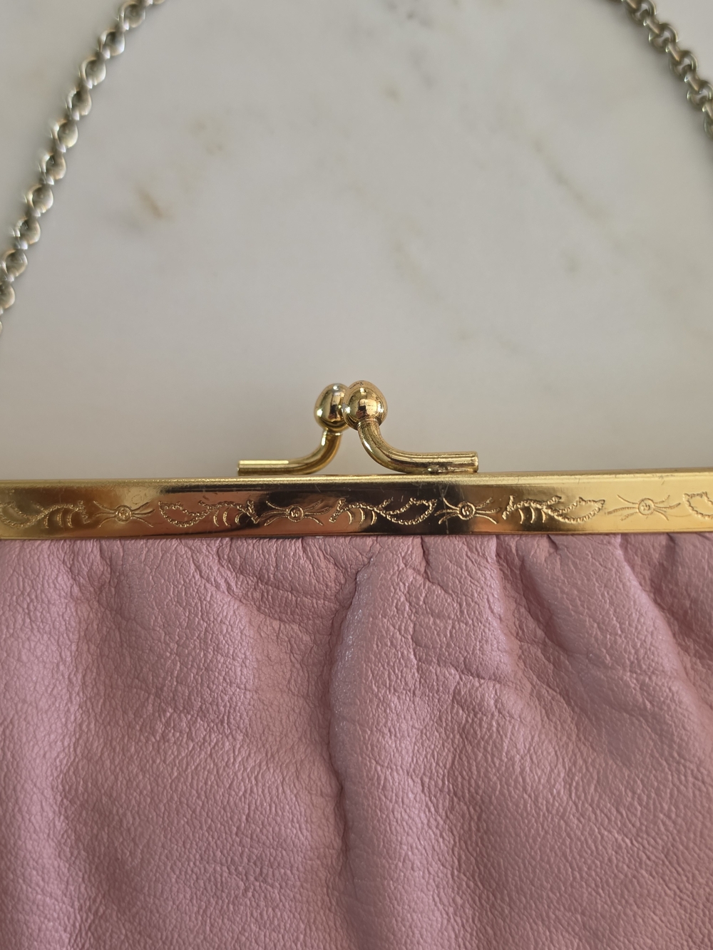 Vintage 1960s Pink Solid Coin Shoulder / Clutch with Kiss Lock Metal Frame - Picture 2 of 5